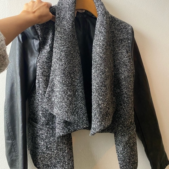 Cropped Pleather Sleeve Tweed Jacket - Picture 7 of 7